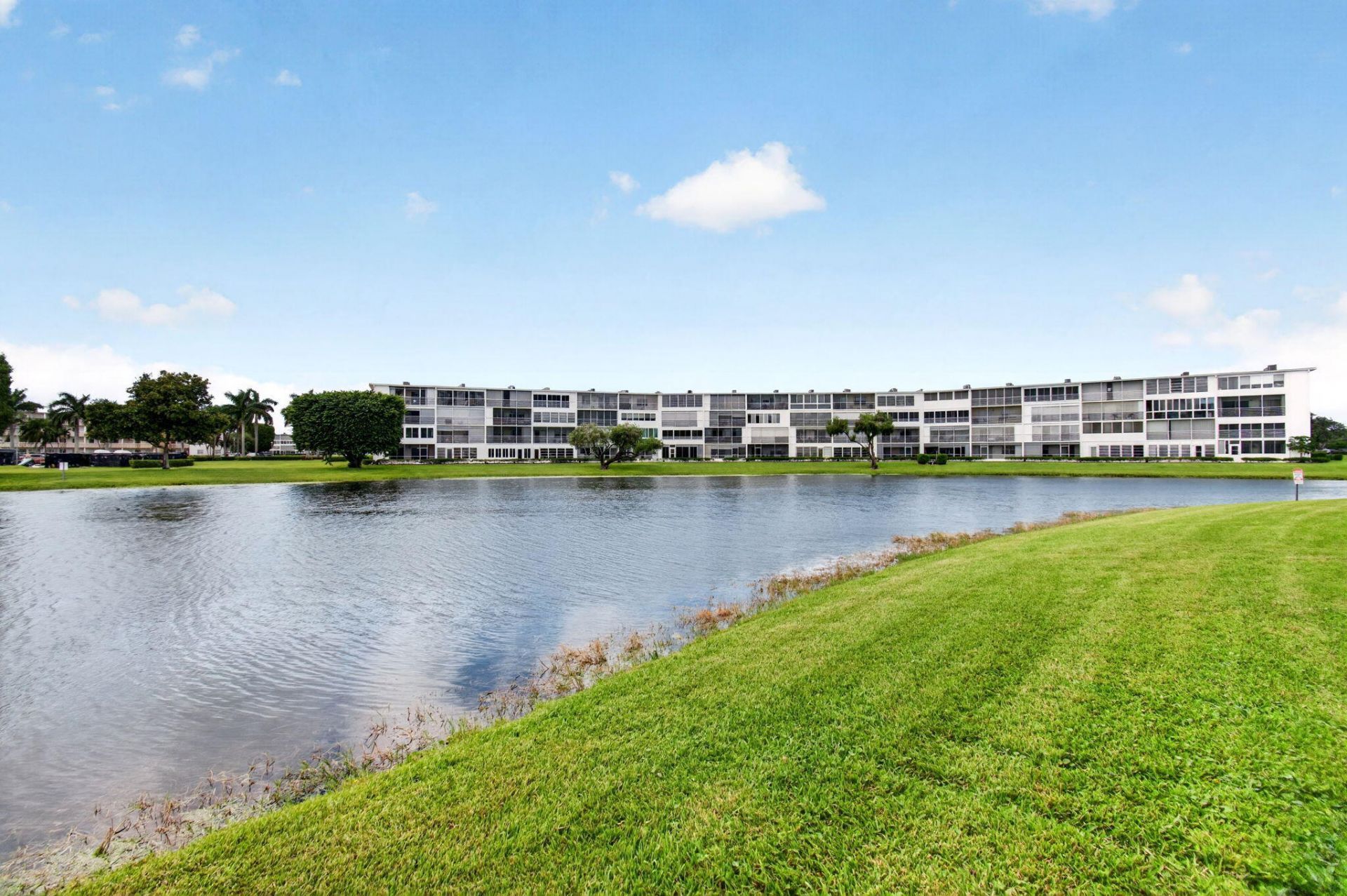 2025 Hythe B, Boca Raton, FL 33434 Photo