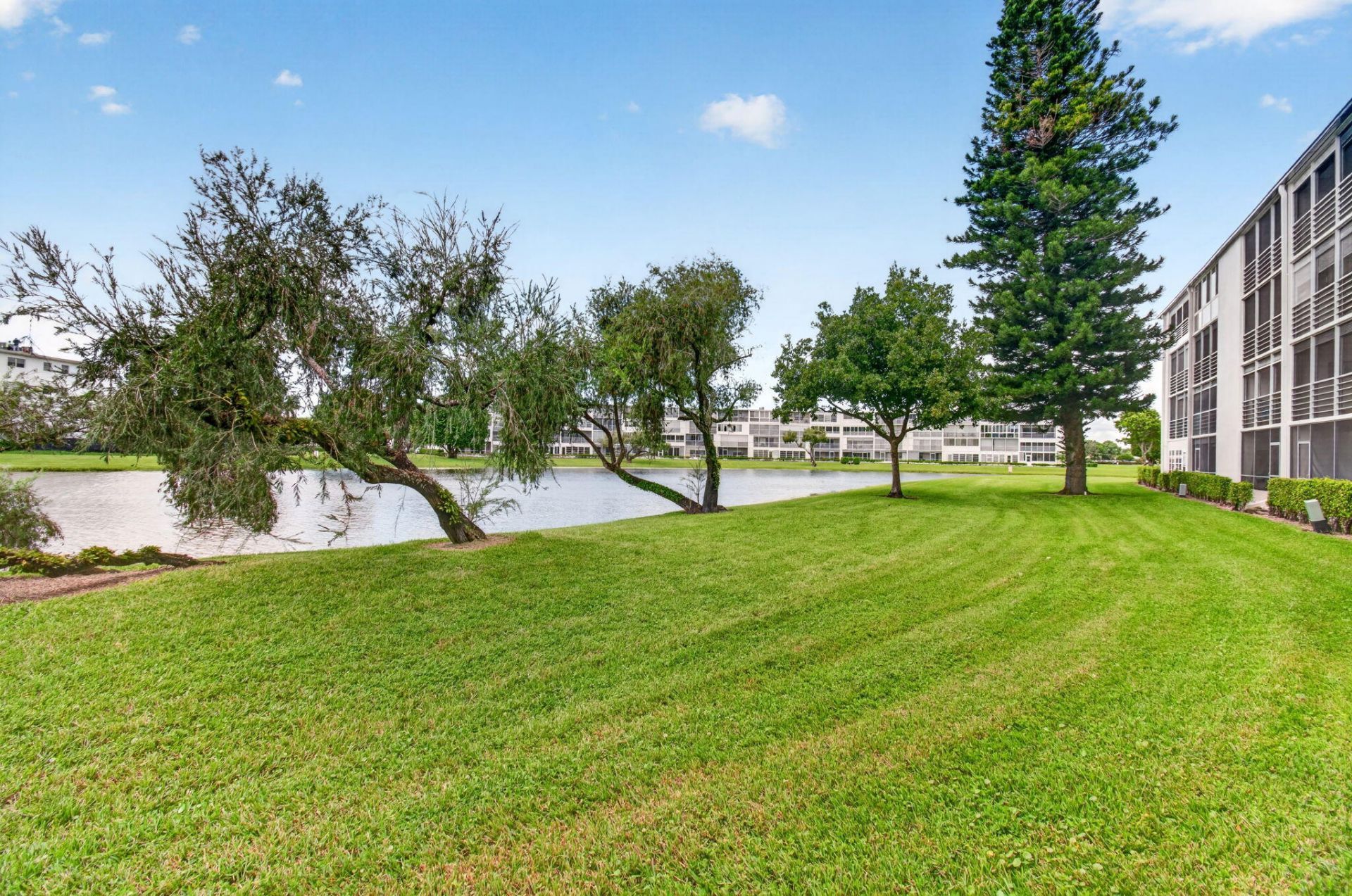 2025 Hythe B, Boca Raton, FL 33434 Photo