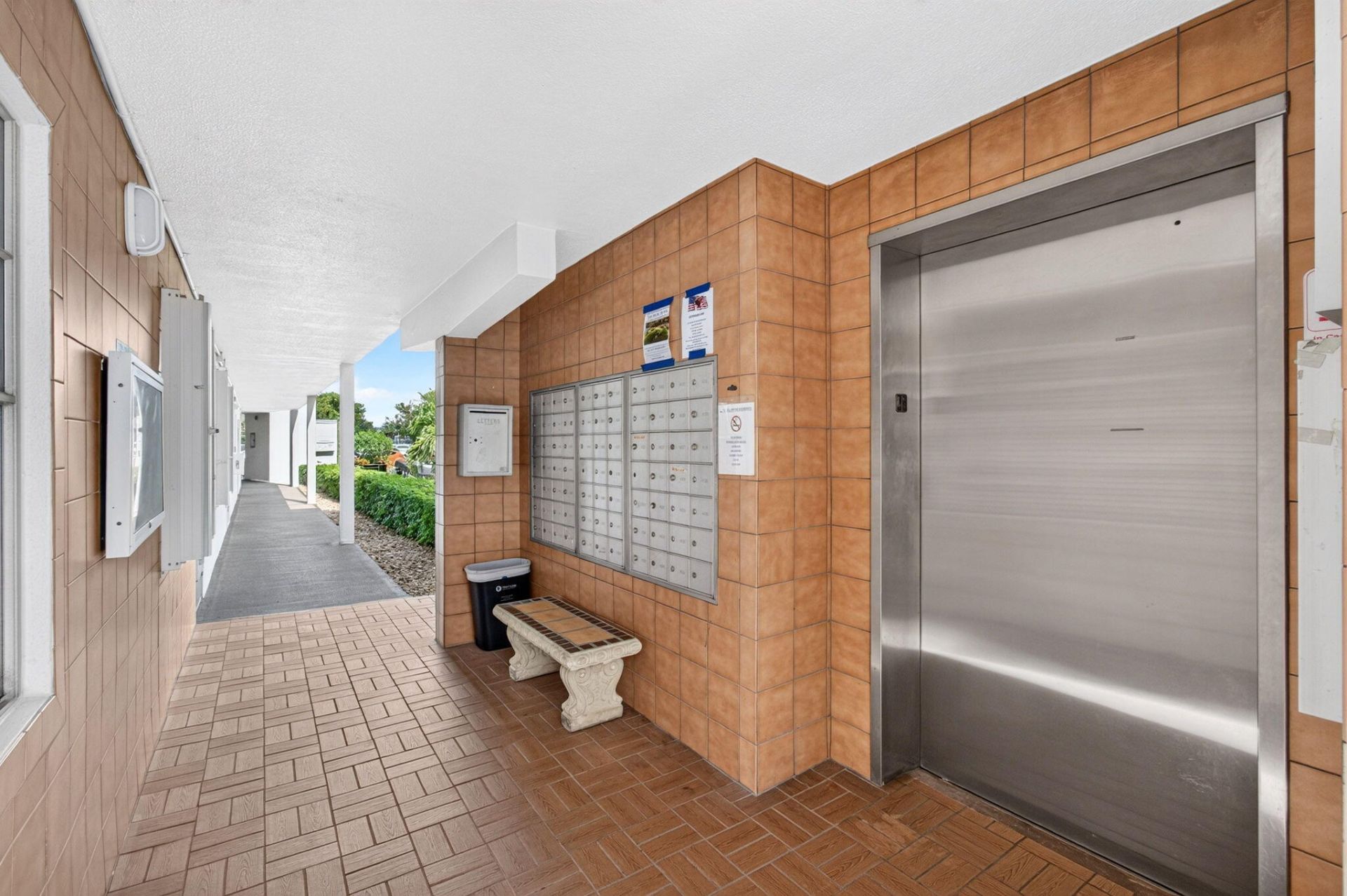 2025 Hythe B, Boca Raton, FL 33434 Photo