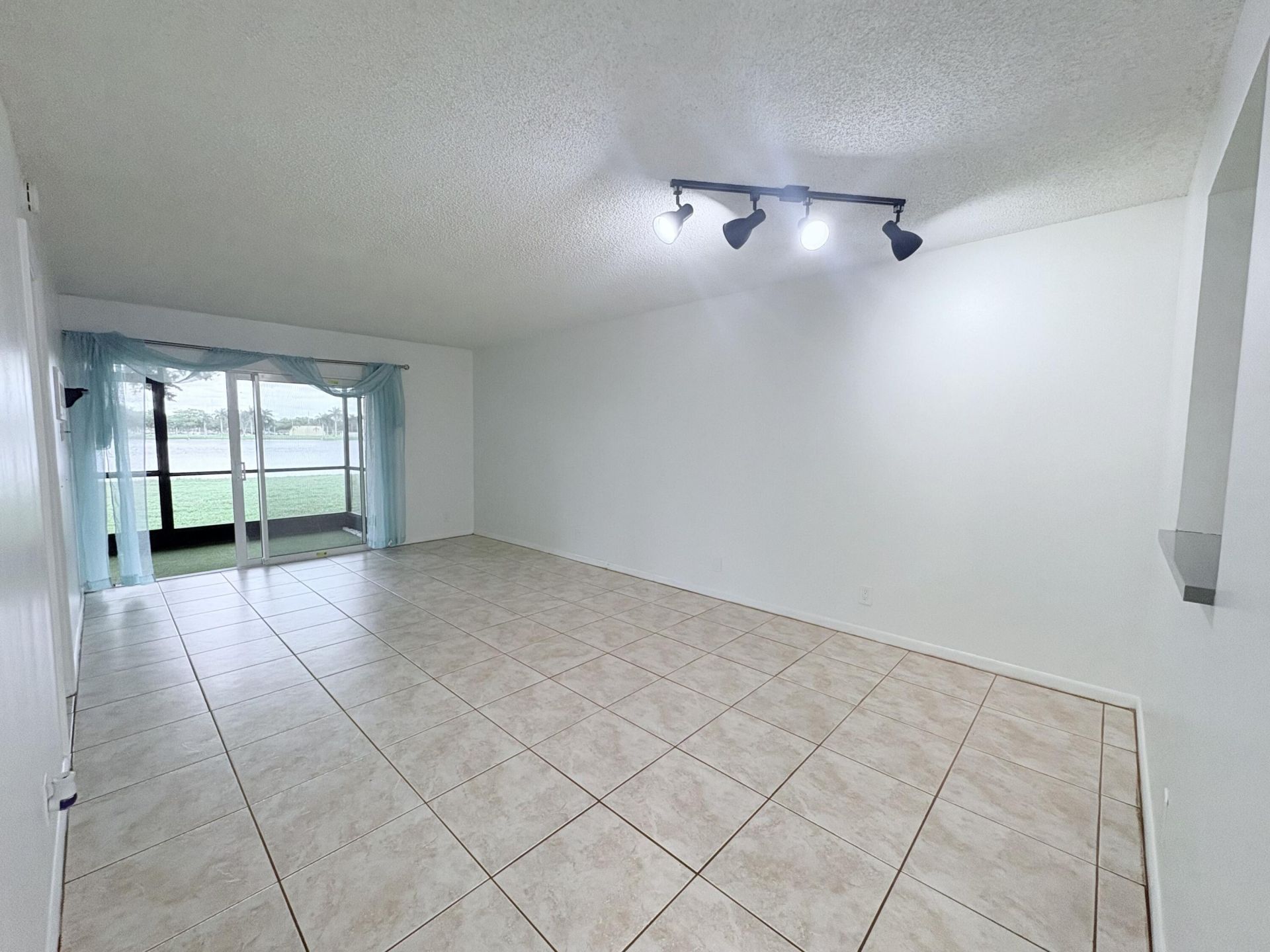 8720 N Sherman Circle, Unit 101, Miramar, FL 33025 Photo