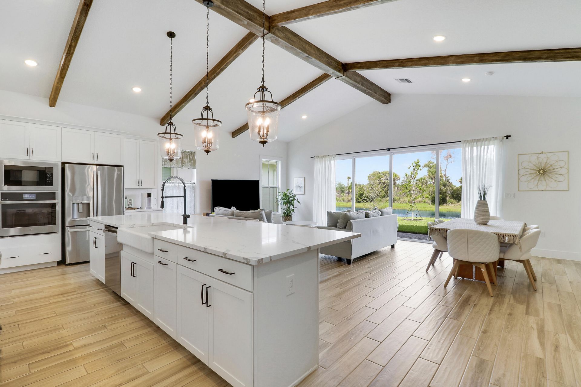 6742 SE Lost Pine Drive, Stuart, FL 34997 Photo