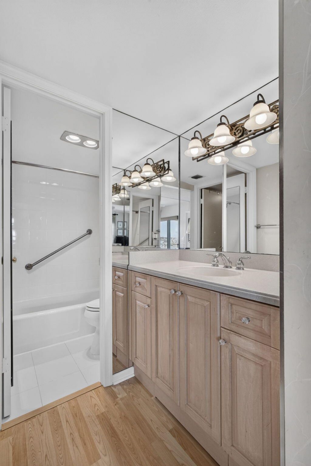 1051 Sugar Sands Boulevard, Unit 255, Singer Island, FL 33404 Photo