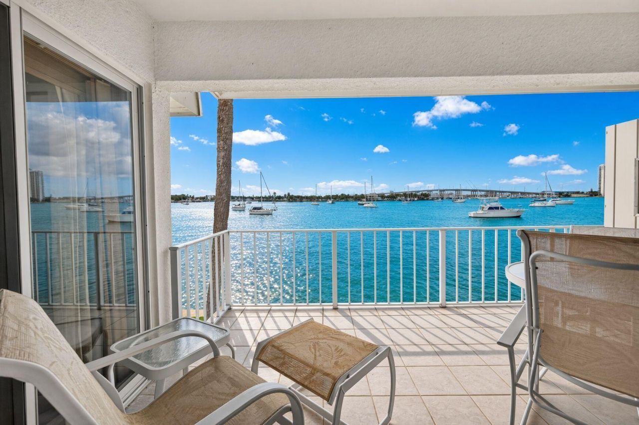 1051 Sugar Sands Boulevard, Unit 255, Singer Island, FL 33404 Photo