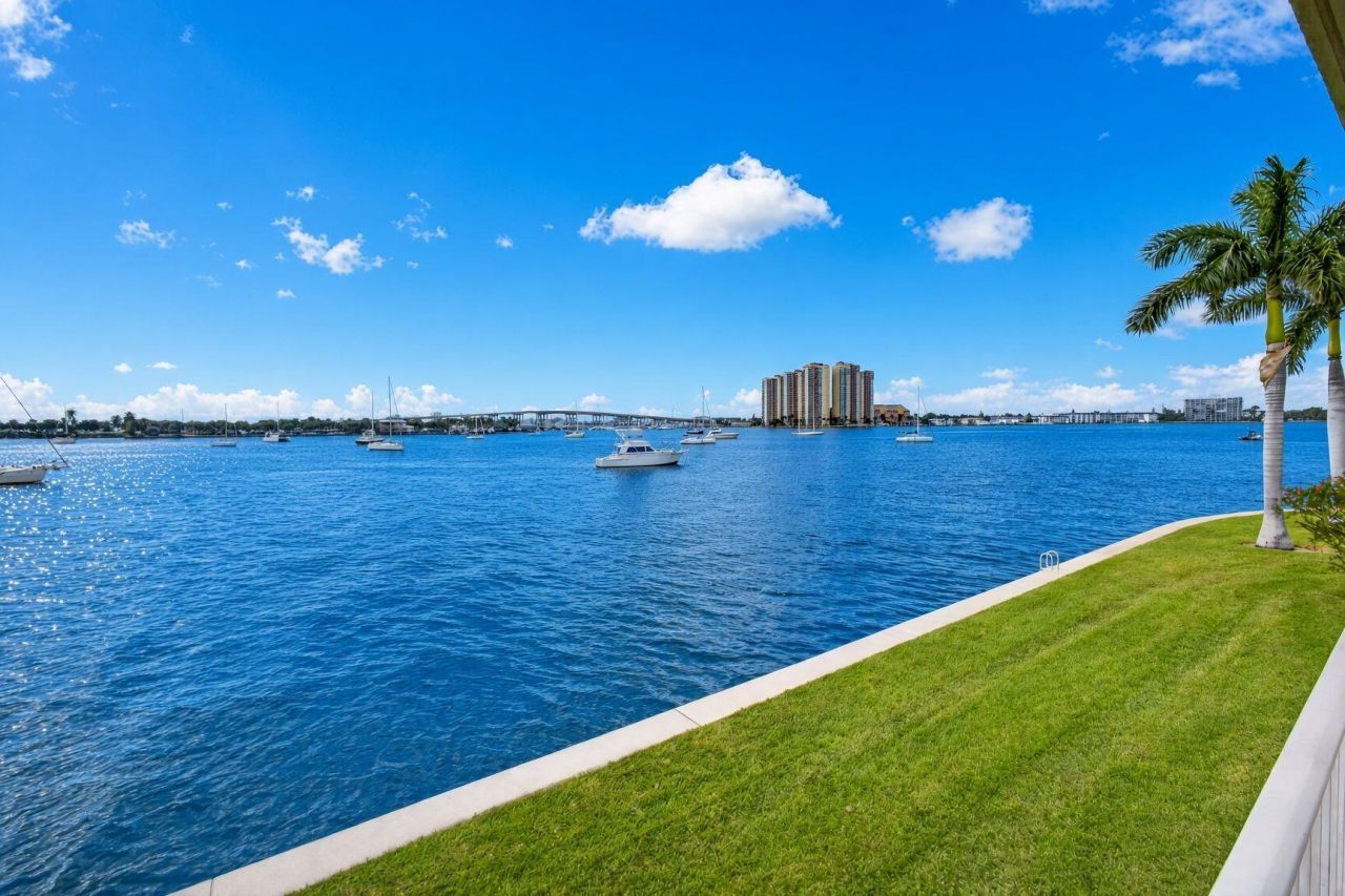 1051 Sugar Sands Boulevard, Unit 255, Singer Island, FL 33404 Photo