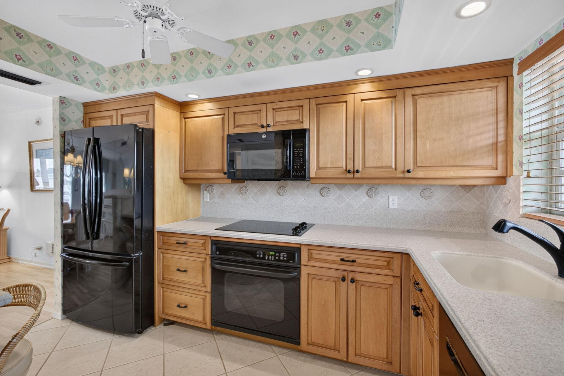 1051 Sugar Sands Boulevard, Unit 255, Singer Island, FL 33404 Photo
