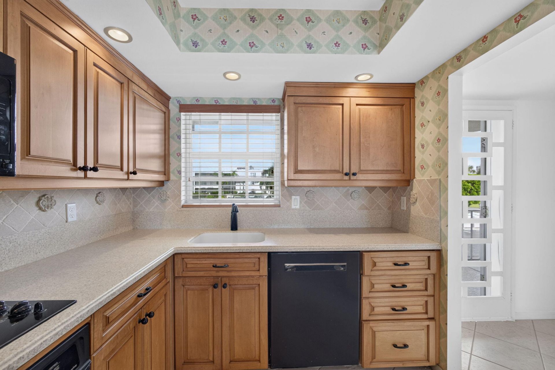 1051 Sugar Sands Boulevard, Unit 255, Singer Island, FL 33404 Photo