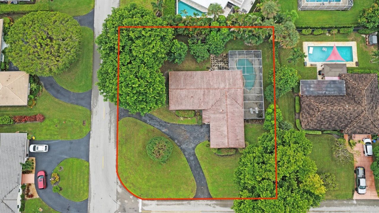 241 Orange Tree Drive, Atlantis, FL 33462 Photo