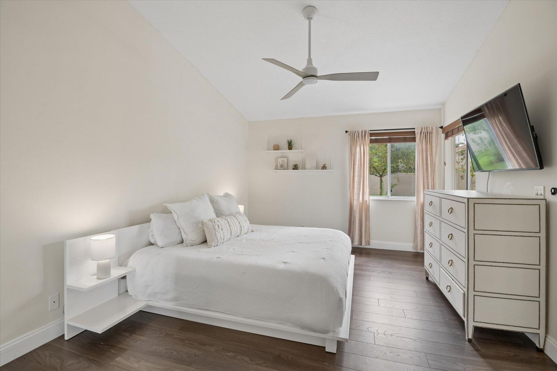 9147 Vineland Court, Unit E, Boca Raton, FL 33496 Photo