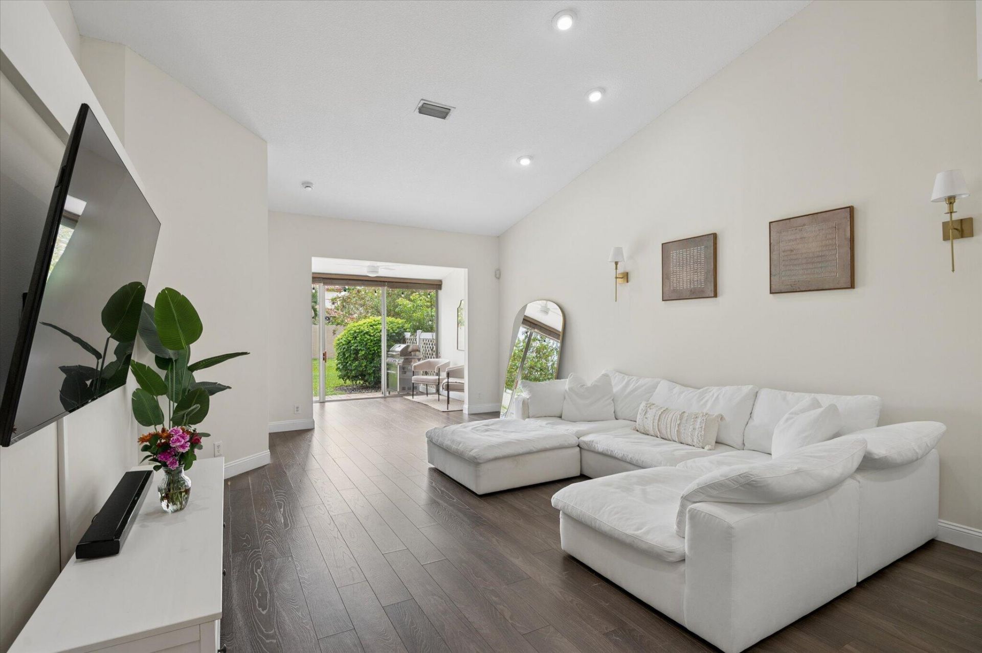 9147 Vineland Court, Unit E, Boca Raton, FL 33496 Photo