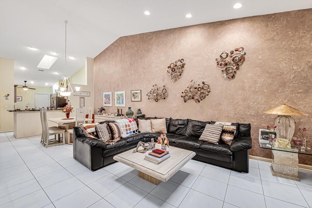 7288 Summer Tree Drive, Boynton Beach, FL 33437 Photo