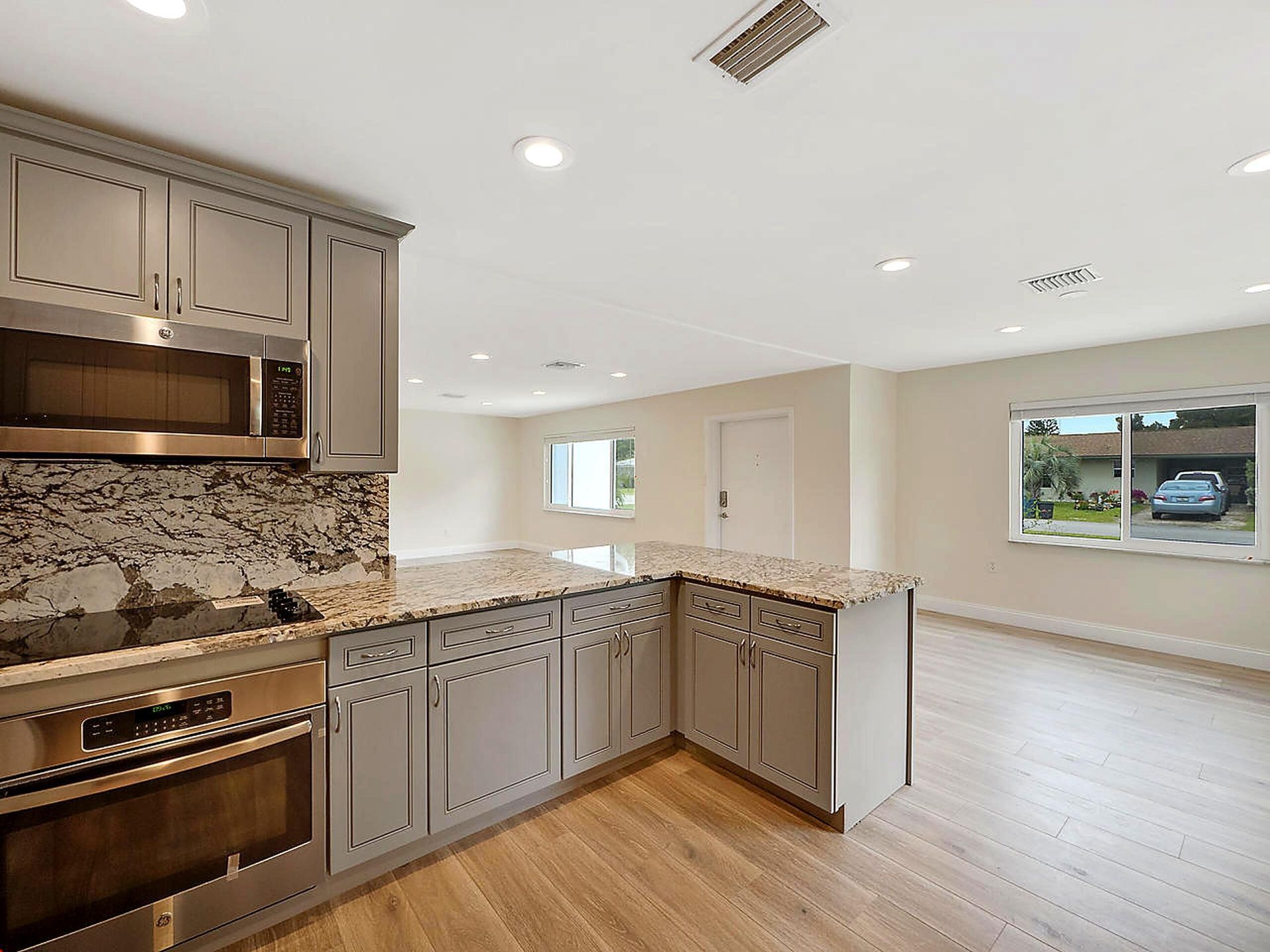 976 SW 37th Street, Palm City, FL 34990 Photo
