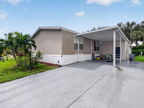12375 S Military Trail S, Unit 33, Boynton Beach, FL 33436