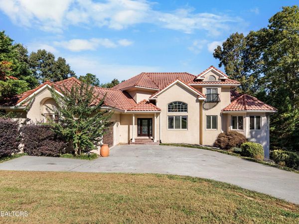 10315 N River Tr, Knoxville, TN 37922