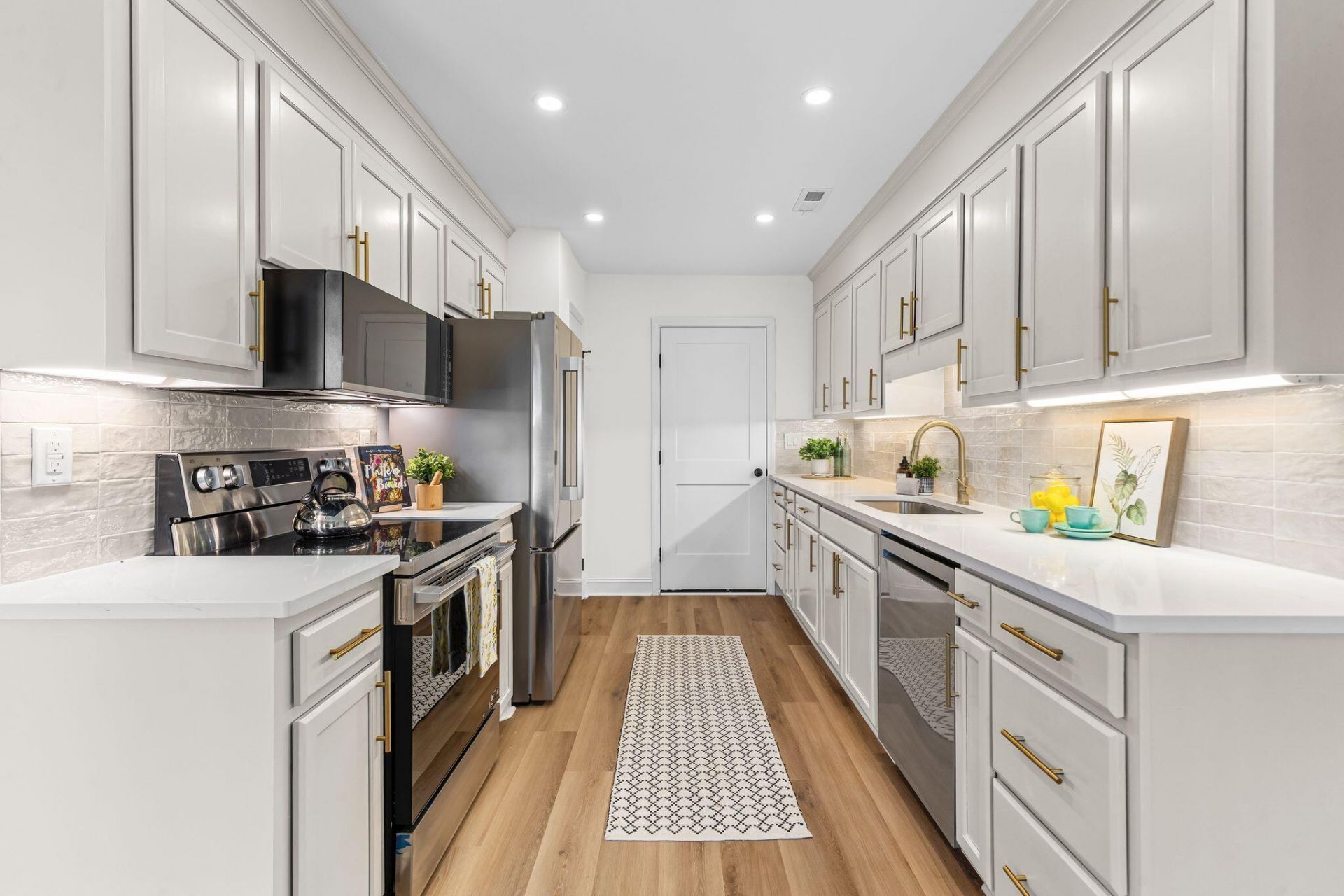 7748 Buck Pond Road Photo 13