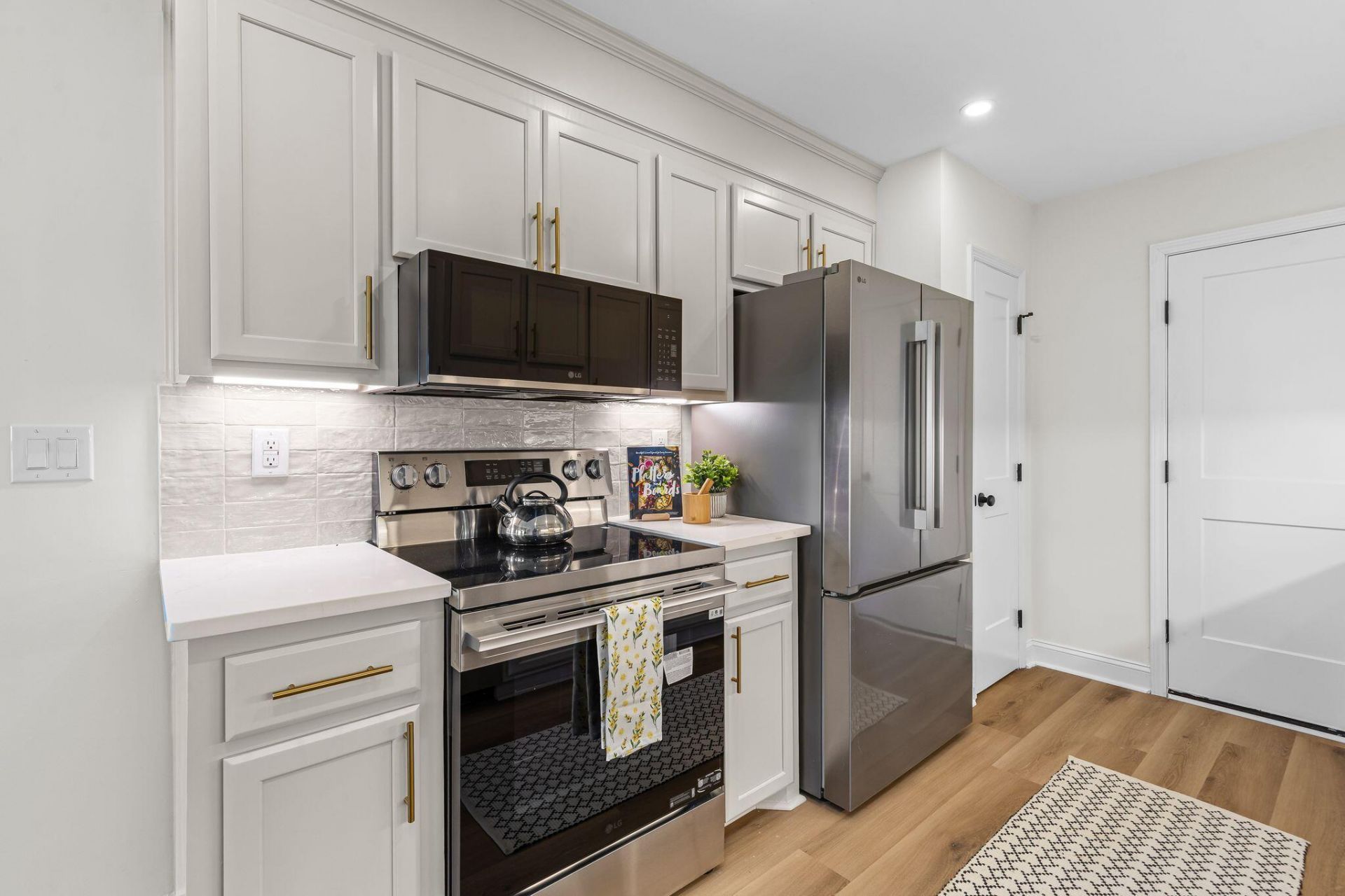7748 Buck Pond Road Photo 15