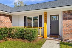 7748 Buck Pond Road photo 4