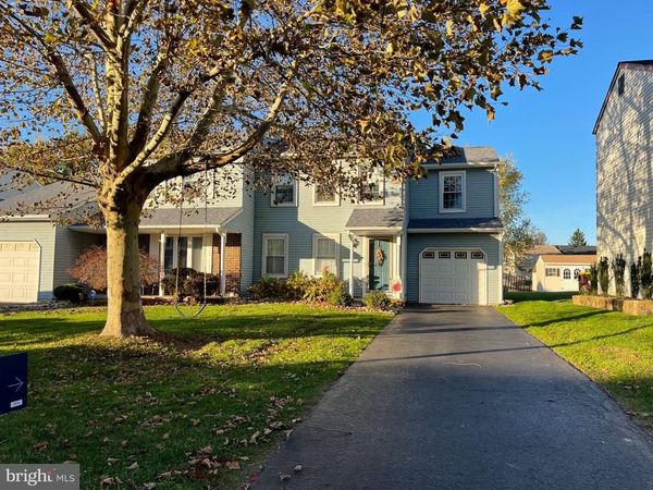 10 STEEPLECHASE CIRCLE, HORSHAM, PA 19044