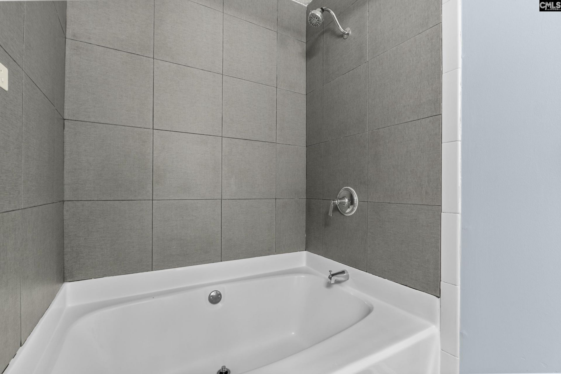 150 Bradstone Road  Photo 16