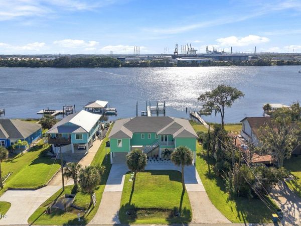 6030 HECKSCHER Drive, Jacksonville, FL 32226
