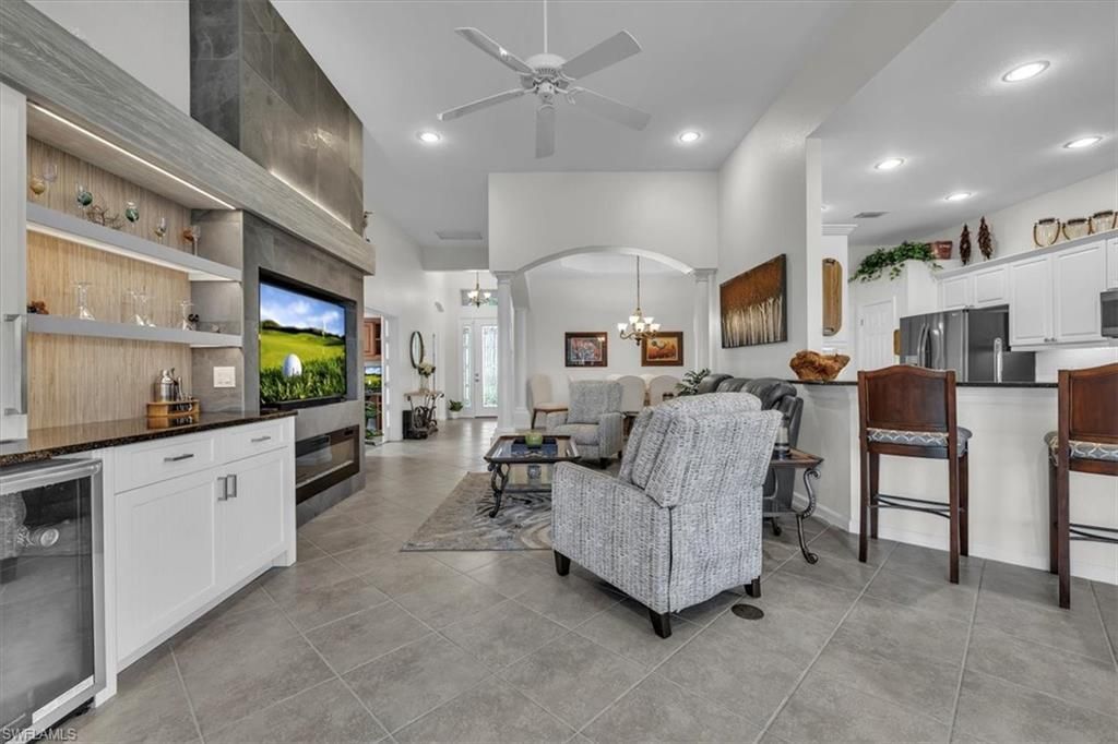 3910 Lakeview Isle Ct , Fort Myers, FL 33905 Photo