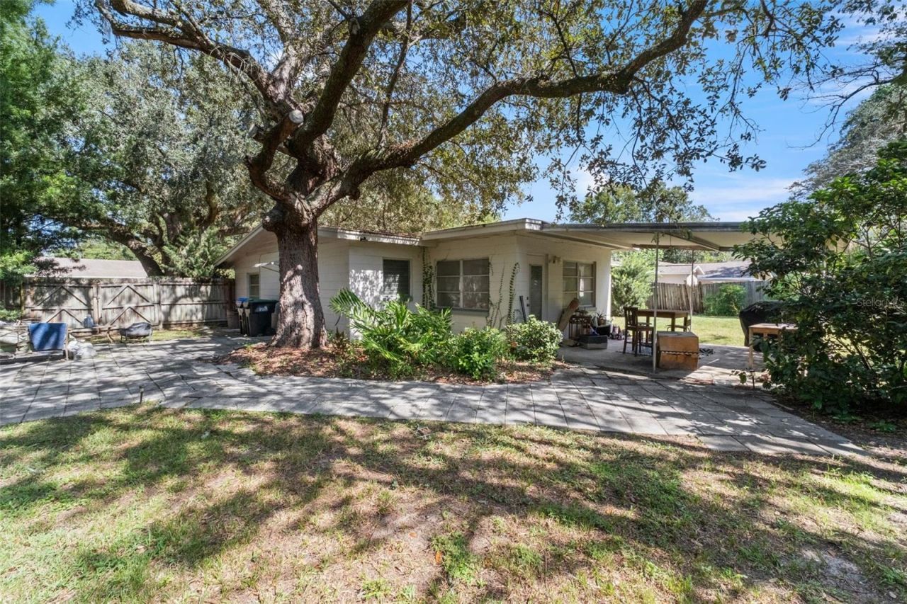 5714 Fernhill Drive , Orlando, FL 32808 Photo
