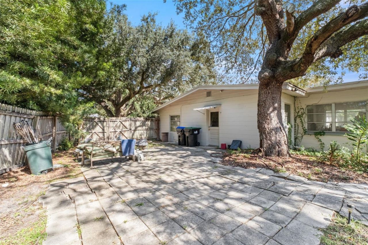 5714 Fernhill Drive , Orlando, FL 32808 Photo