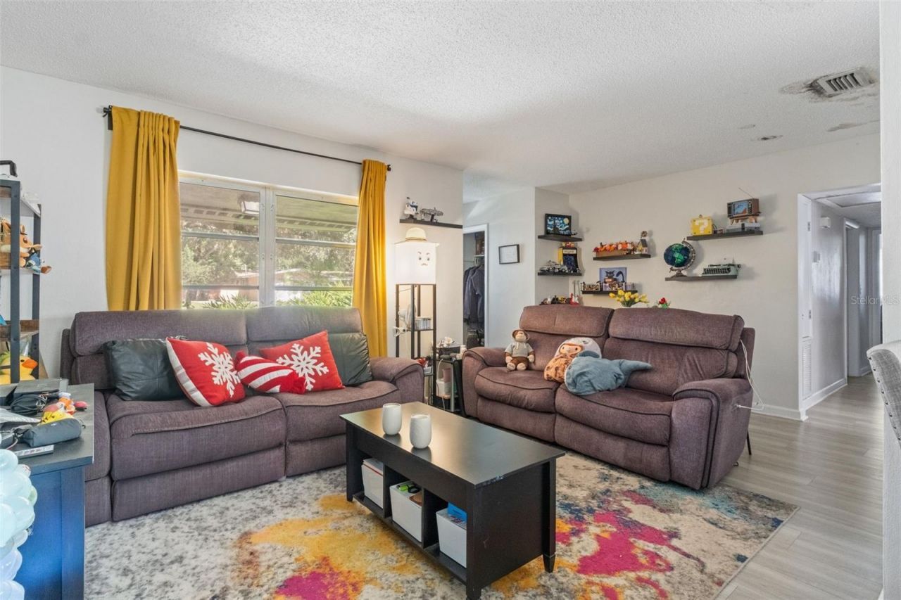 5714 Fernhill Drive , Orlando, FL 32808 Photo