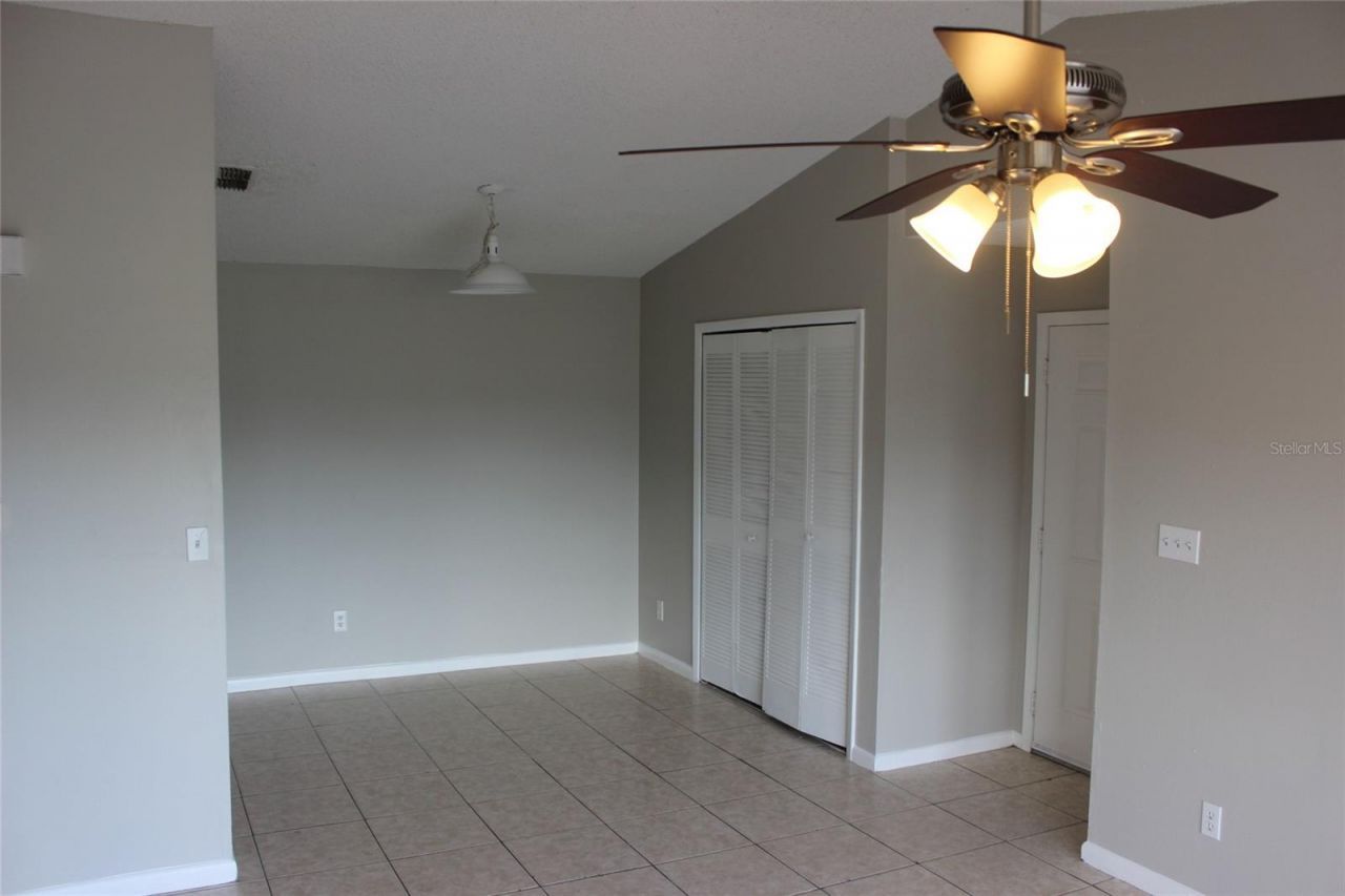 5231 Via Hacienda Circle, Unit B218, Orlando, FL 32839 Photo