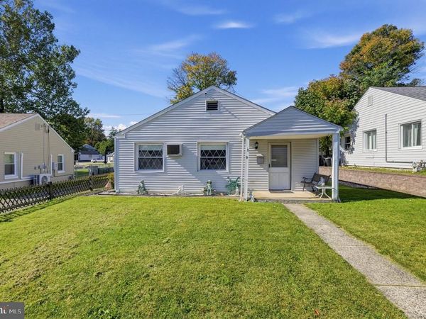 9 SCARLET AVENUE, ASTON, PA 19014