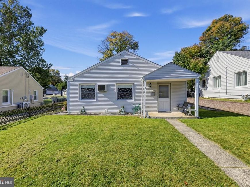 9 Scarlet Avenue, Aston, PA 19014 Main Photo