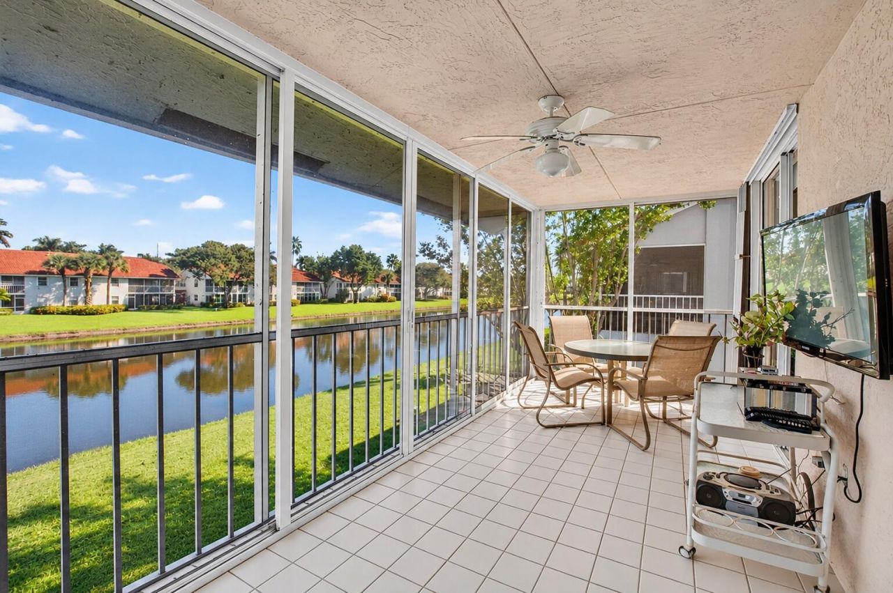 7390 Lake Meadow Way, Unit 202, Boynton Beach, FL 33437 Photo