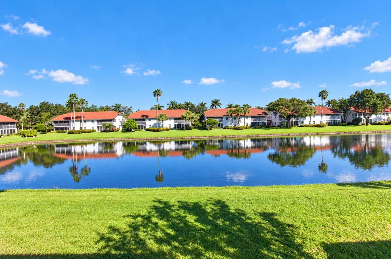 7390 Lake Meadow Way, Unit 202, Boynton Beach, FL 33437 Photo