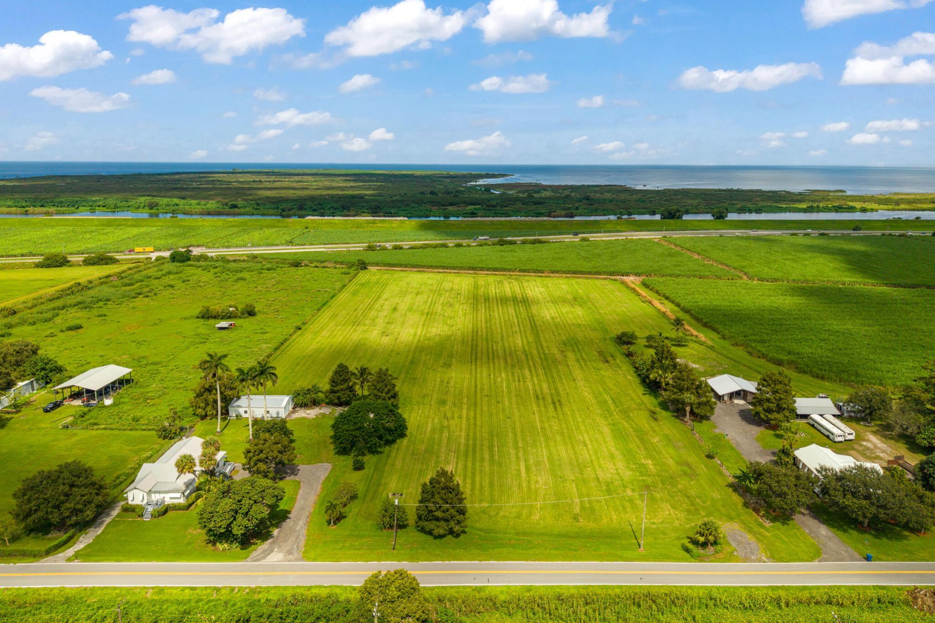 37 E Corkscrew Boulevard, Clewiston, FL 33440 Photo