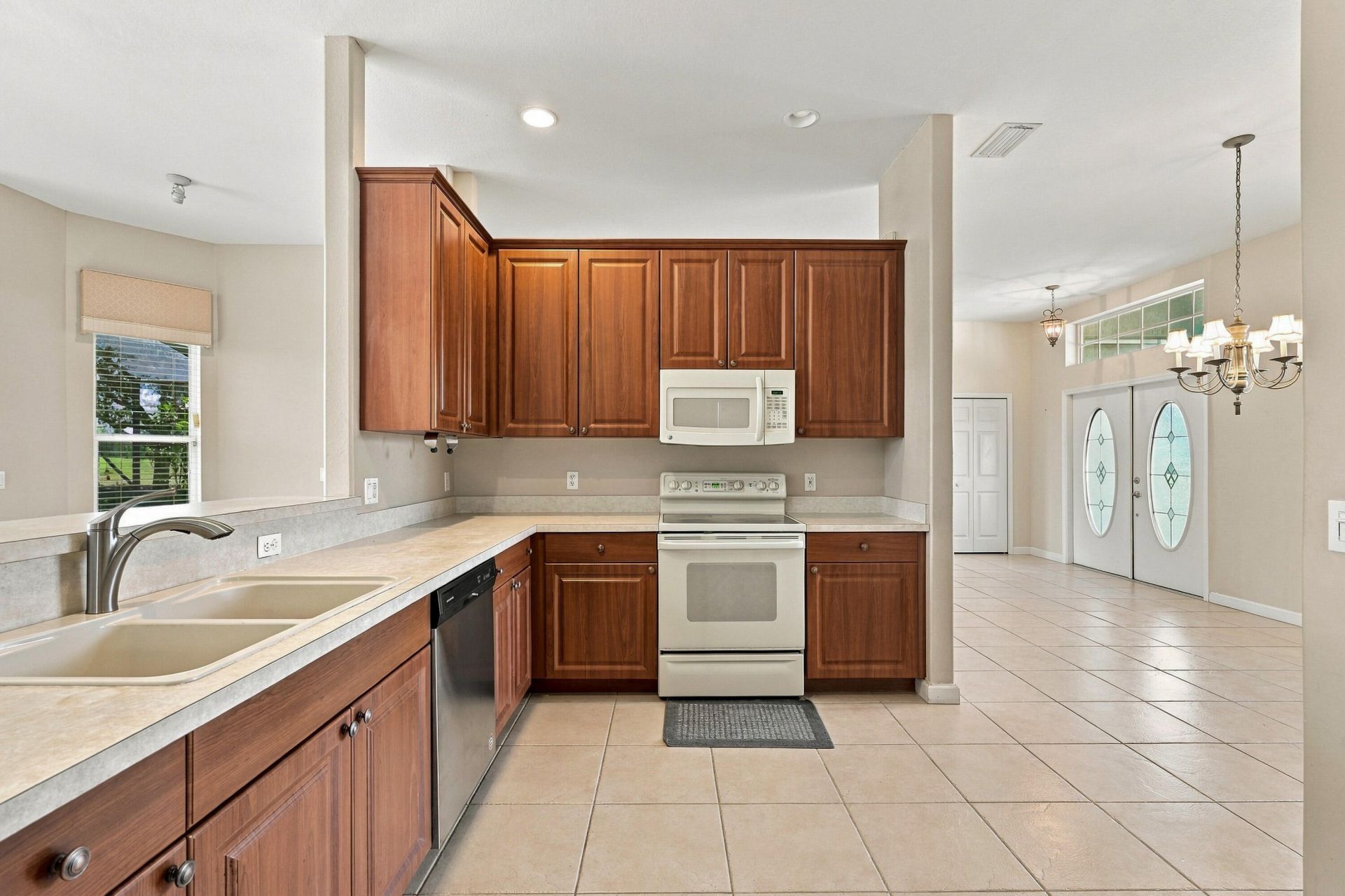 437 NW Canterbury Court, Port Saint Lucie, FL 34983 Photo