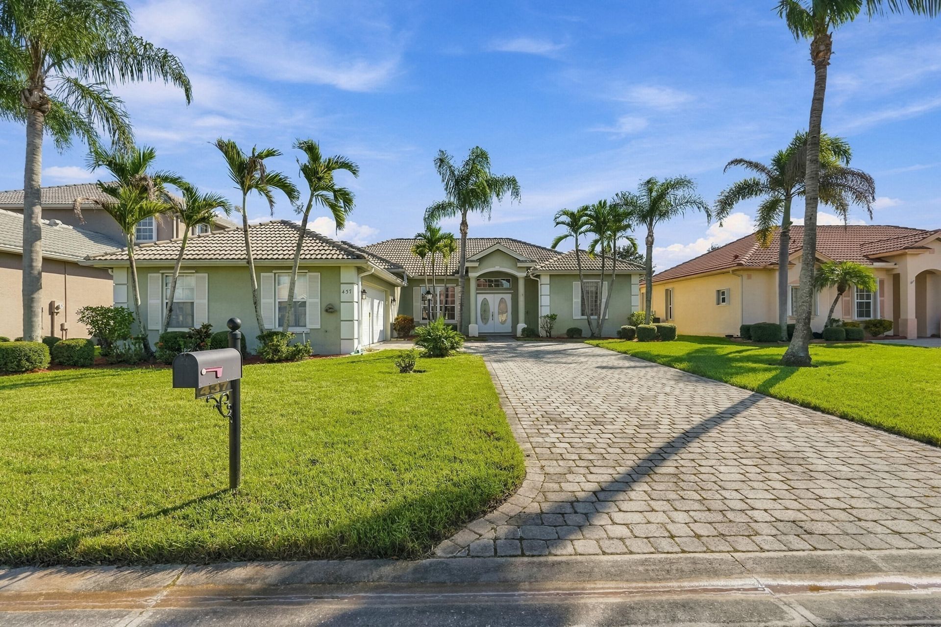 437 NW Canterbury Court, Port Saint Lucie, FL 34983 Photo