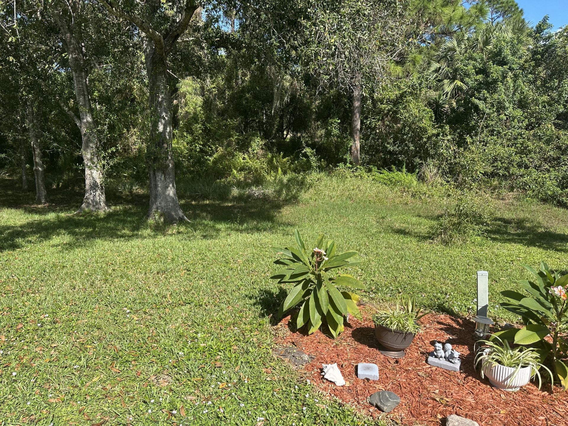 340 Tropical Isles Circle, Unit H-11, Fort Pierce, FL 34982 Photo