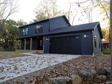 676 Pontiac Drive , Orion Township, Mi 48362