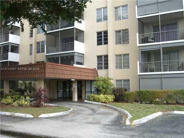 Unit 411, Lauderhill, FL 33319