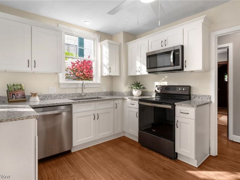 3309 Elsmere Road, Shaker Heights, OH 44120 Photo 12