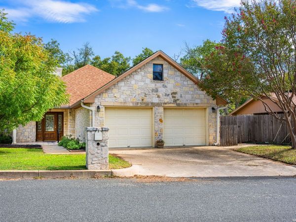 505 SUNSET ST, Fredericksburg, TX 78624