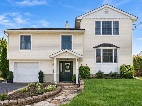 484 E Main St, Somerville, NJ 08876
