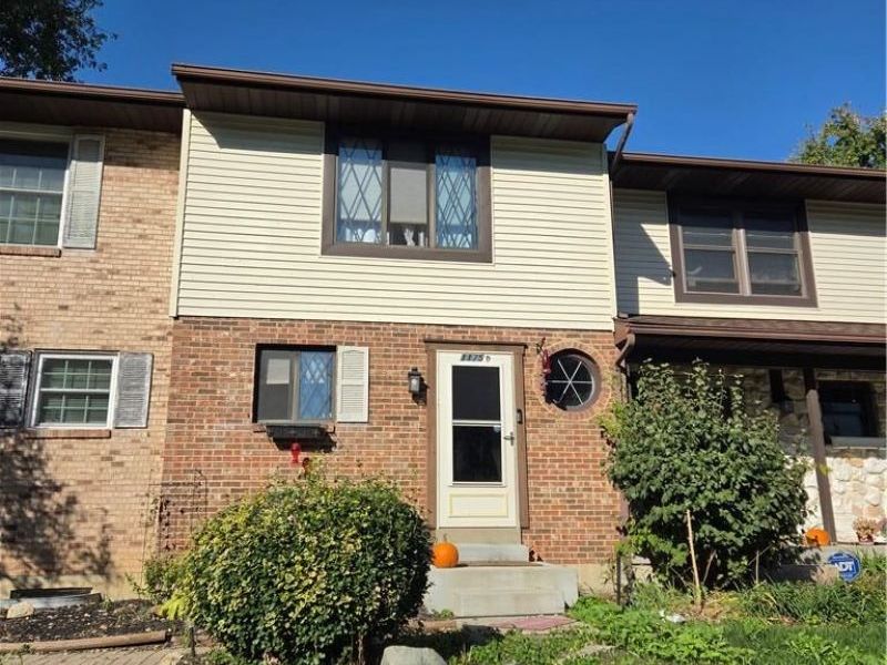 1175 Stephenson Drive, Unit D, Troy, OH 45373 Photo 2