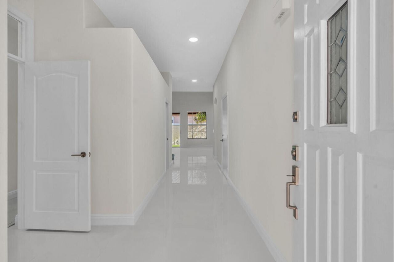 36 Monterey Pointe Drive, Palm Beach Gardens, FL 33418 Photo