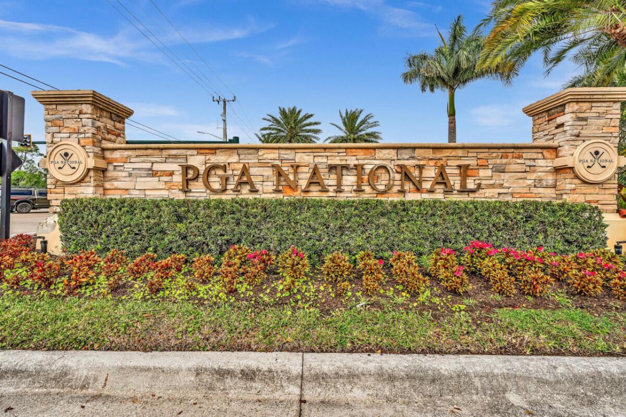 36 Monterey Pointe Drive, Palm Beach Gardens, FL 33418 Photo