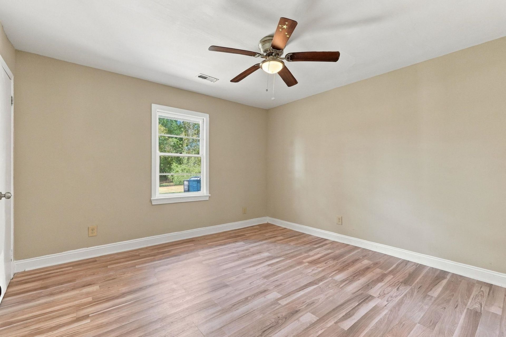 501 N Nichols St. Photo 19