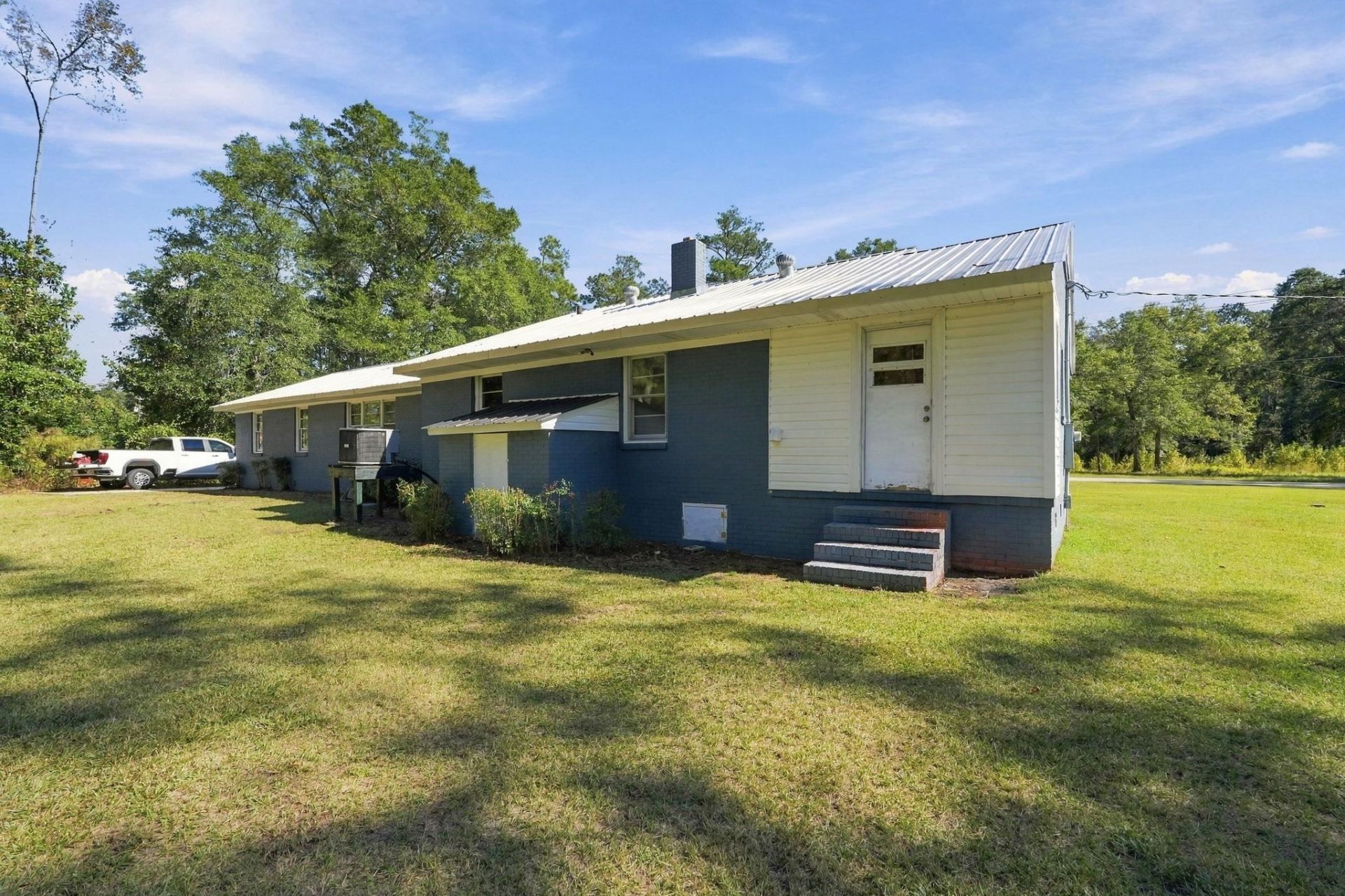 501 N Nichols St. Photo 28