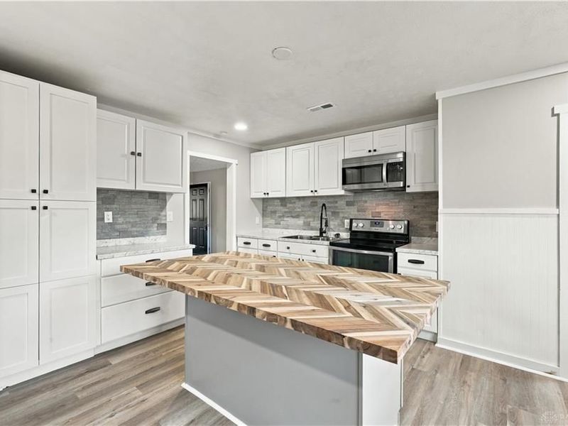 3576 Shawnee Trail, Jamestown, OH 45335 Photo 17
