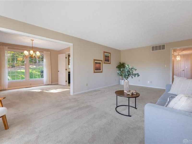 912 Cedar Creek Circle, Washington Township, OH 45459 Photo 10