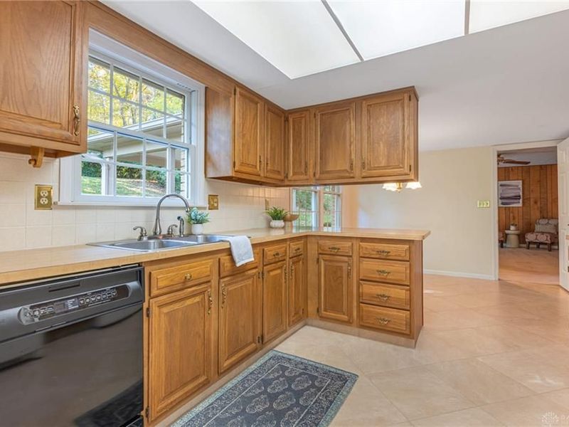 912 Cedar Creek Circle, Washington Township, OH 45459 Photo 13