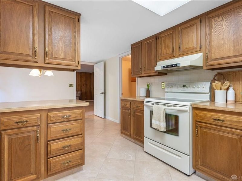 912 Cedar Creek Circle, Washington Township, OH 45459 Photo 14